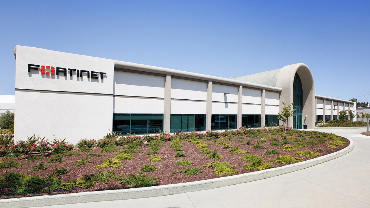 Cybersecurity: Fortinet rende disponibile Workspace Security Suite e aggiorna FortiDLP